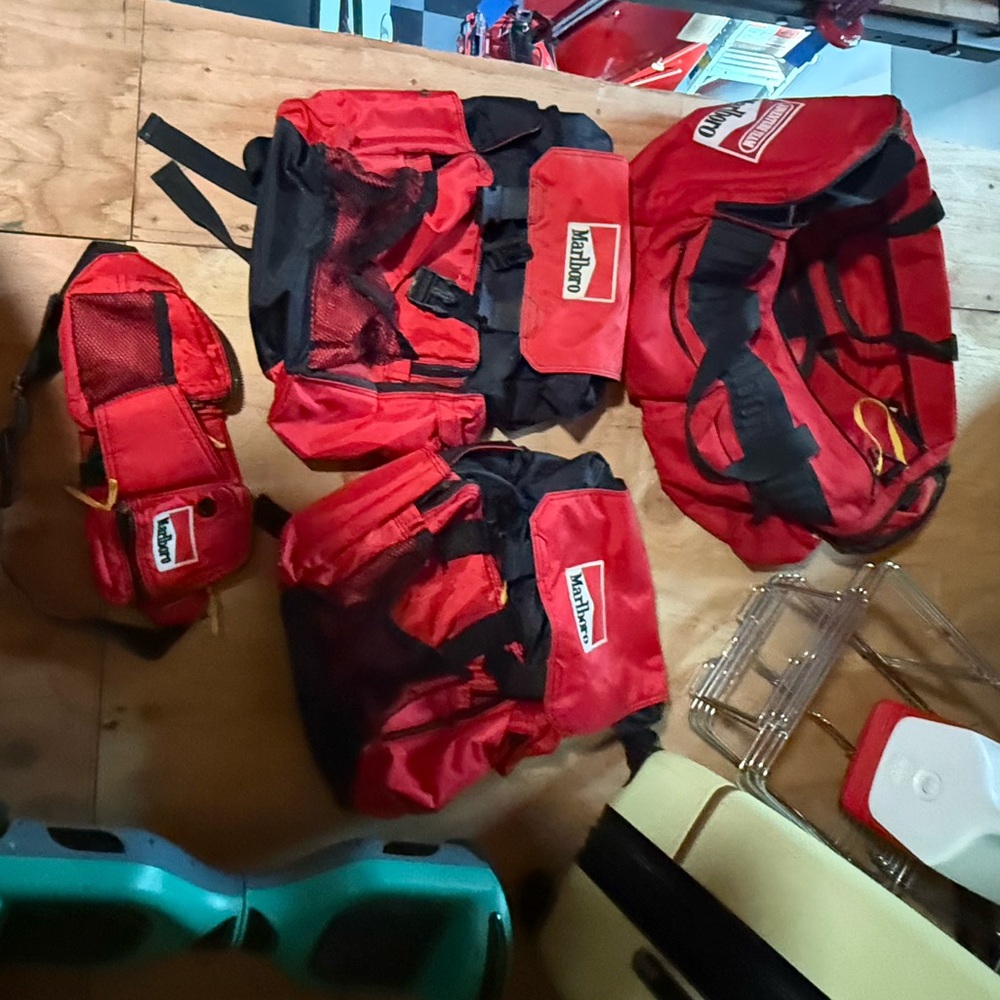 Marlboro Red and Black Duffel Bag Set